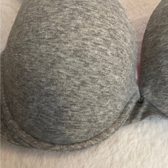 PINK Victoria's Secret Heather Gray Bra - Picture 2 of 4